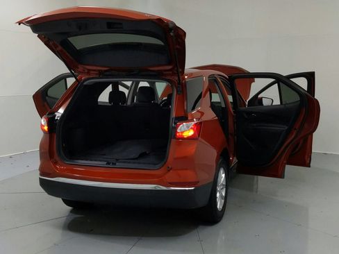 Used 2020 Chevrolet Equinox LT FWD image 11