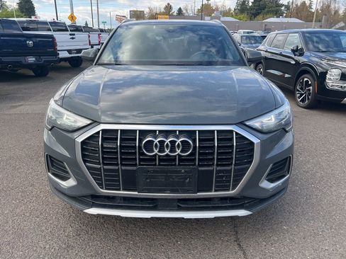 Used 2020 Audi Q3 2.0T Premium image 3