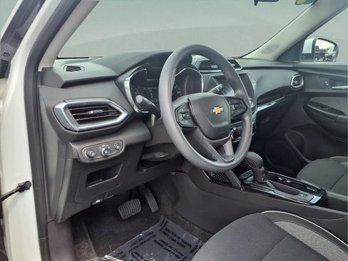Certified 2023 Chevrolet TrailBlazer LT FWD image 11