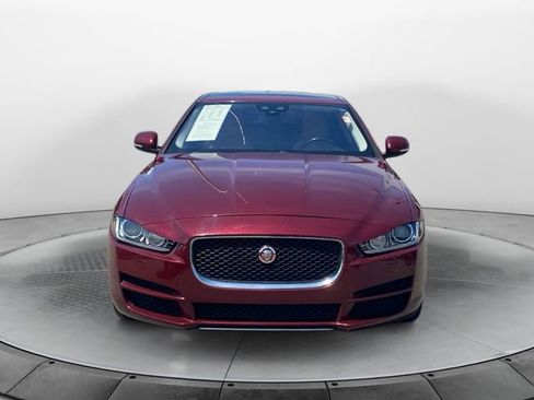 Used 2017 Jaguar XE Prestige RWD image 8