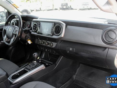 Used 2020 Toyota Tacoma TRD Off-Road image 32