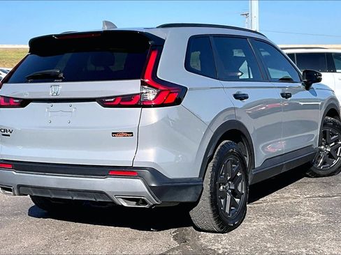 Used 2026 Honda CR-V TrailSport image 2