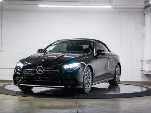 Used 2021 Mercedes-Benz E 450 Cabriolet image 4