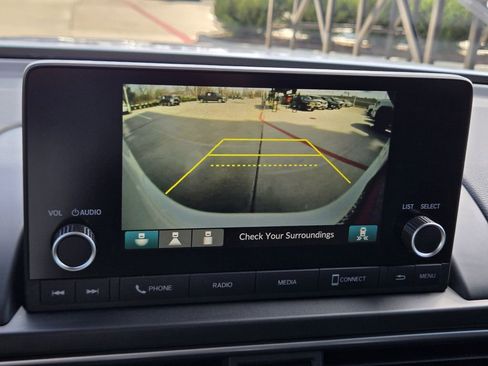 Certified 2025 Honda Pilot Sport image 23