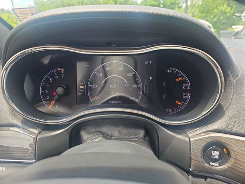Used 2015 Jeep Grand Cherokee Overland AWD/4WD image 19