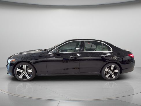 Certified 2025 Mercedes-Benz C 300 Sedan image 2