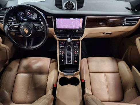 Used 2022 Porsche Macan S image 45