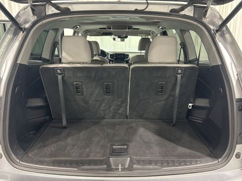 Used 2019 Honda Pilot Touring image 10