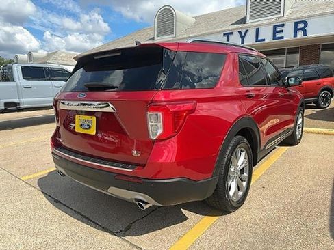 Used 2024 Ford Explorer Limited image 5