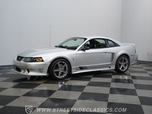 Used 2001 Ford Mustang GT RWD image 6