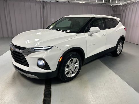 Used 2022 Chevrolet Blazer LT FWD image 3