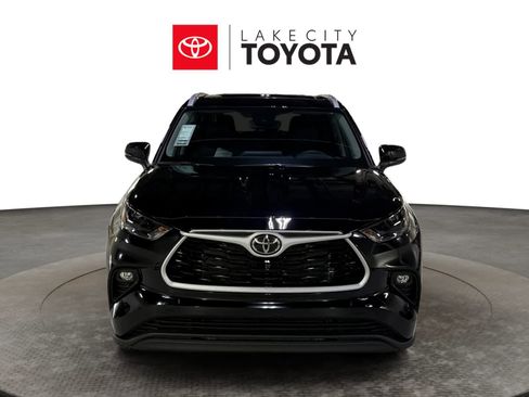 New 2026 Toyota Highlander XLE AWD/4WD image 10