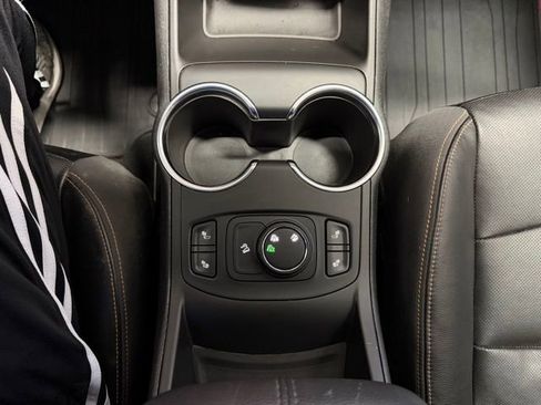 Used 2018 GMC Terrain SLT w/ Preferred Package image 34