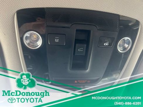Used 2023 Kia Sorento SX AWD/4WD image 25