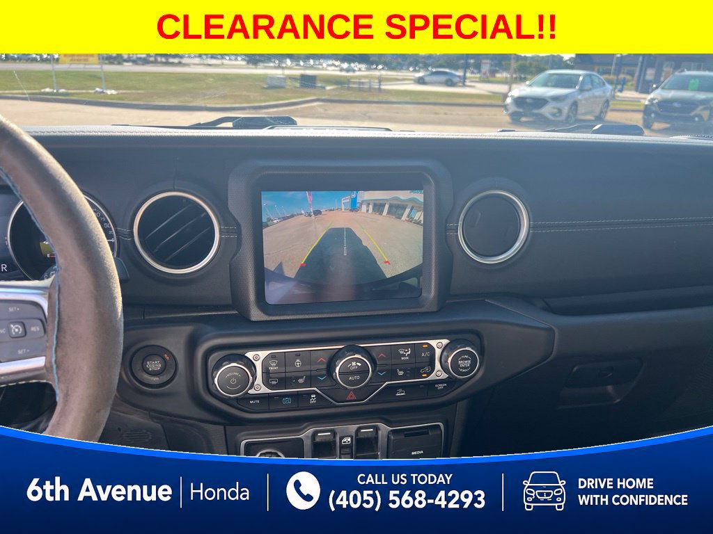 Used 2023 Jeep Wrangler Unlimited Sahara w/ Cold Weather Group AWD/4WD image 12