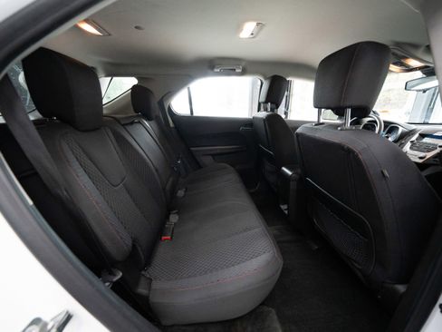 Used 2015 Chevrolet Equinox LS FWD image 25