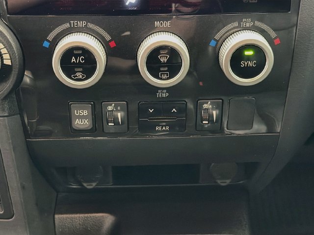 Used 2019 Toyota Sequoia TRD Sport AWD/4WD image 14