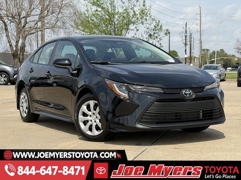 Certified 2026 Toyota Corolla LE image 2