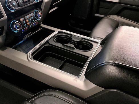 Certified 2020 Ford F250 Lariat w/ Lariat Ultimate Package image 16