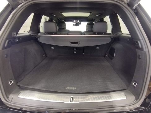 Used 2023 Jeep Grand Cherokee Summit AWD/4WD image 20