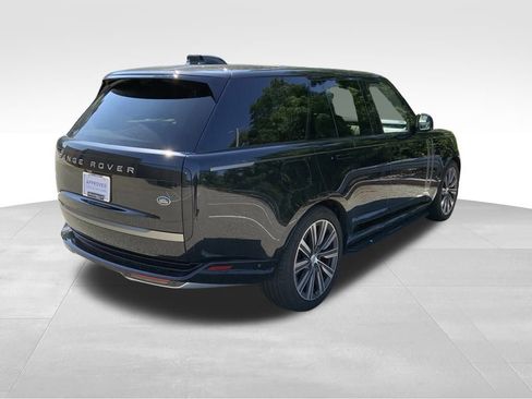 Certified 2023 Land Rover Range Rover SE image 8