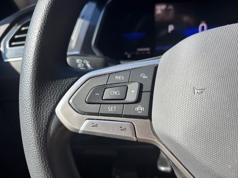 Used 2022 Volkswagen Tiguan S image 51