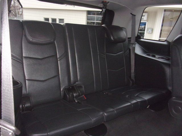 Used 2020 Cadillac Escalade Premium Luxury AWD/4WD image 39