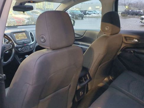 Used 2019 Chevrolet Equinox LT image 17