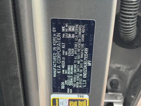 Used 2025 Kia Soul LX w/ LX Technology Package FWD image 27