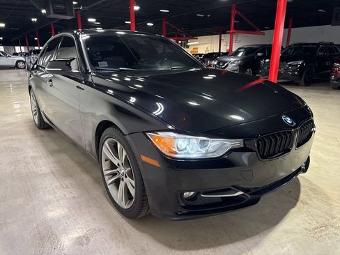 Used 2013 BMW 328i xDrive Sedan AWD/4WD image 8