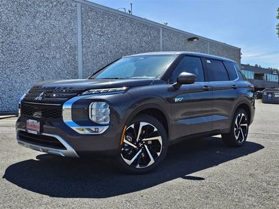 New 2025 Mitsubishi Outlander SE