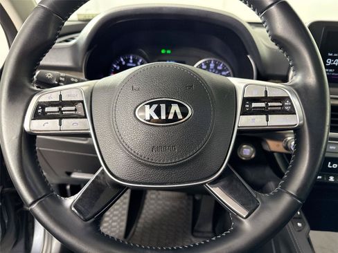 Used 2021 Kia Telluride EX w/ EX Premium Package FWD image 17