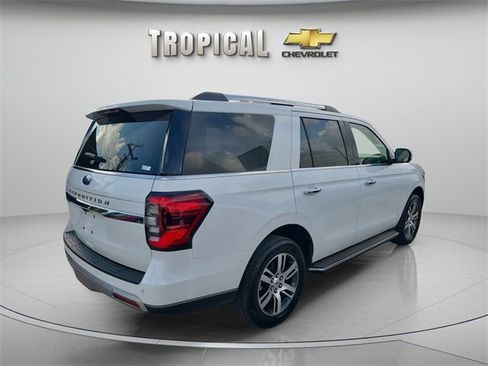 Used 2023 Ford Expedition Limited image 5