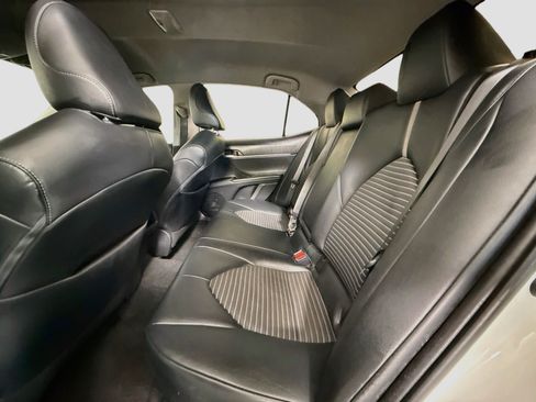 Used 2021 Toyota Camry SE FWD image 24