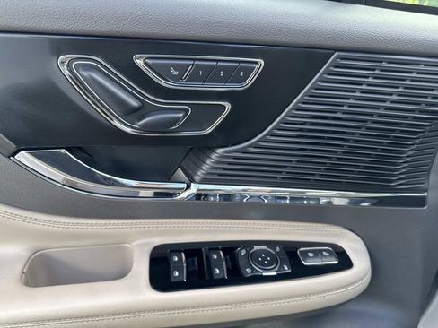 Certified 2022 Lincoln Corsair Reserve w/ Elements Package image 13