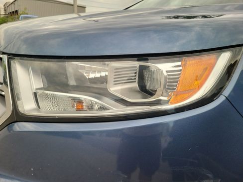 Used 2018 Ford Edge SEL w/ Equipment Group 201A FWD image 8