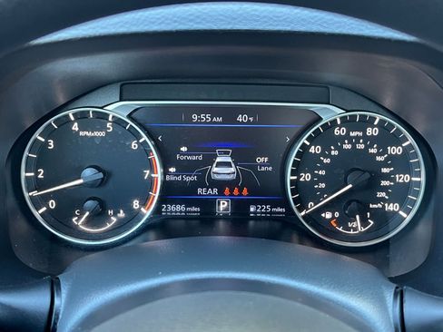 Used 2025 Nissan Altima 2.5 SV image 39