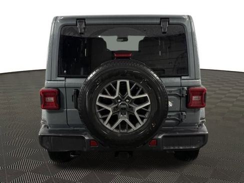 Used 2024 Jeep Wrangler Sahara w/ Technology Group image 7