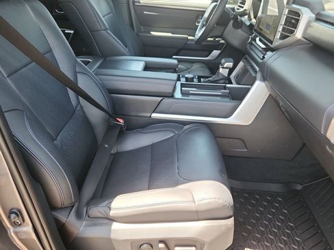 Used 2025 Toyota Tundra Platinum image 15