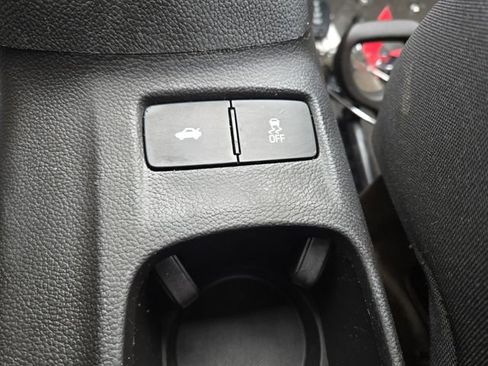 Used 2018 Chevrolet Sonic LT image 15