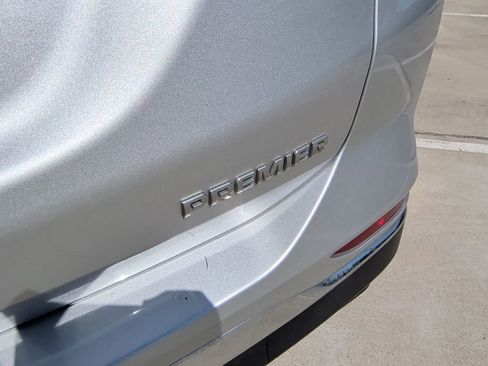 Used 2019 Chevrolet Equinox Premier image 40