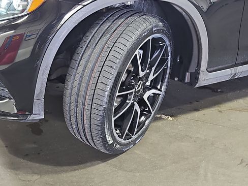 Used 2018 Mercedes-Benz GLC 43 AMG 4MATIC image 34