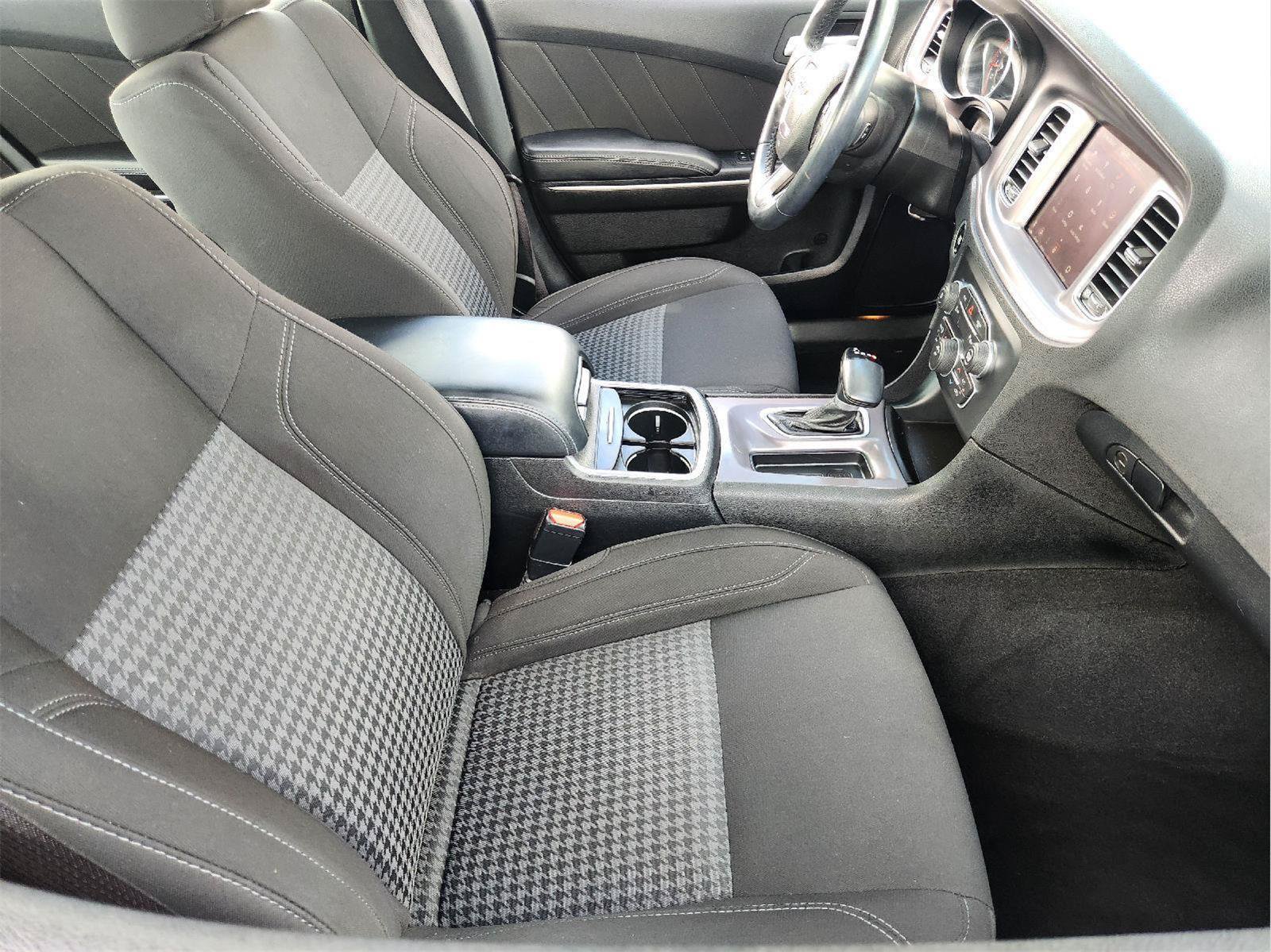 Used 2023 Dodge Charger SXT RWD image 15