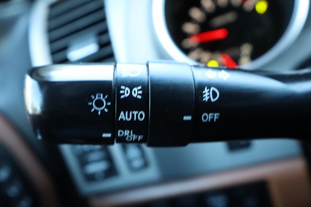 Used 2013 Toyota Sequoia Platinum AWD/4WD image 34