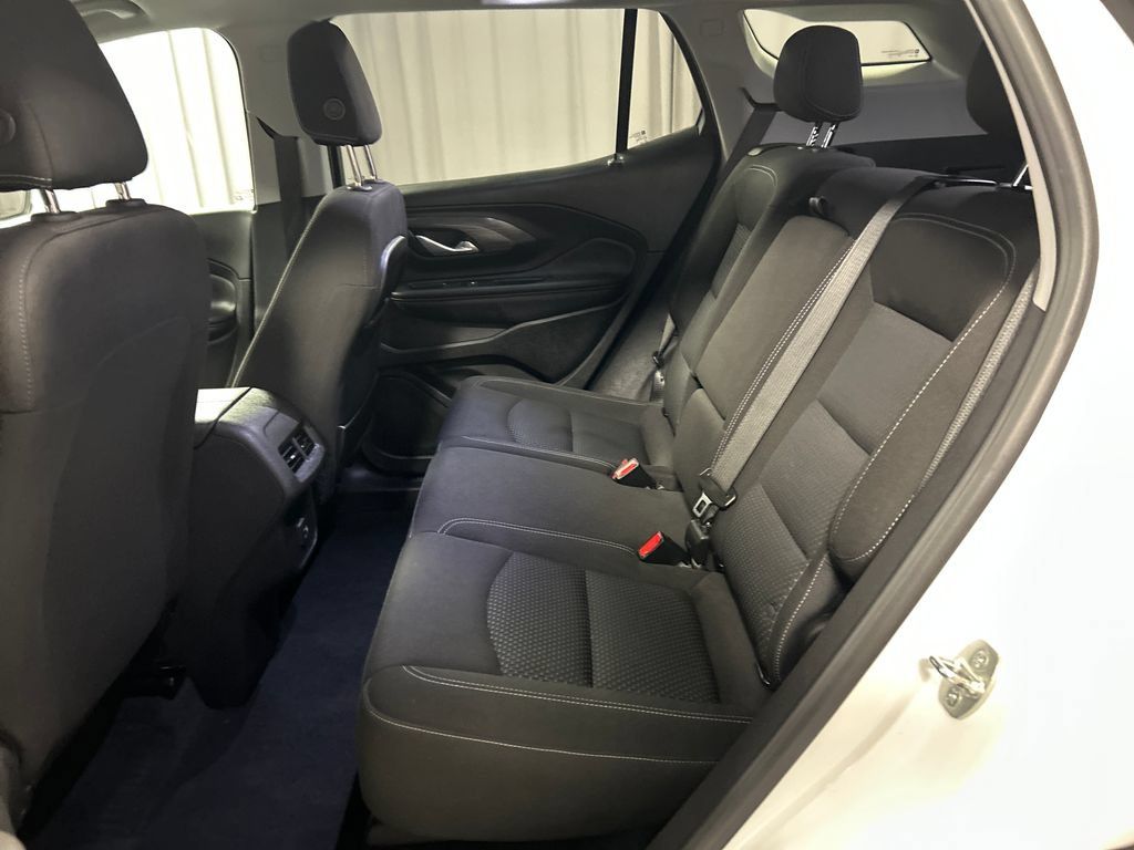 Used 2023 GMC Terrain SLE w/ Driver Convenience Package AWD/4WD image 21