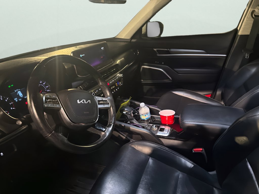 Used 2022 Kia Telluride S FWD image 7