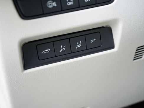 New 2026 MAZDA CX-90 Plug-In Hybrid w/ Premium Plus AWD/4WD image 16