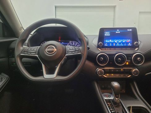 Used 2025 Nissan Sentra SV FWD image 22