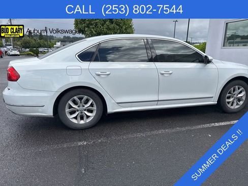 Used 2016 Volkswagen Passat 1.8T S FWD image 8