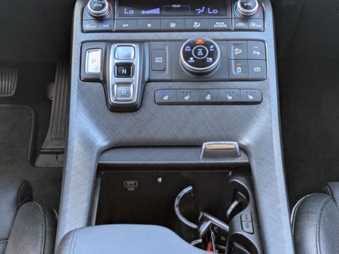 Used 2023 Hyundai Palisade Limited w/ Cargo Package image 20